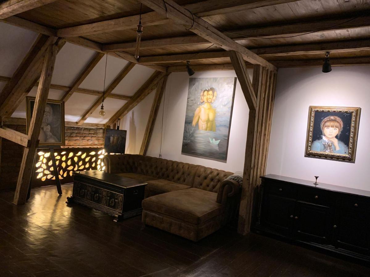 Gallery Loft بياترا نام المظهر الخارجي الصورة