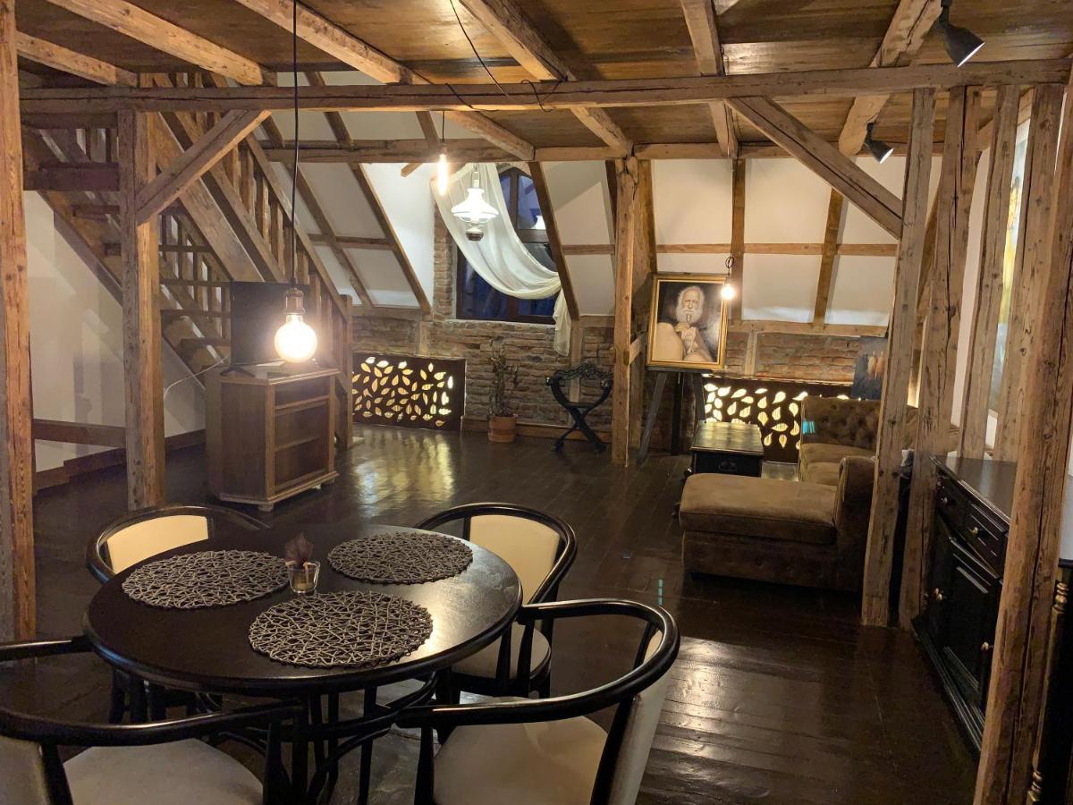 Gallery Loft بياترا نام المظهر الخارجي الصورة
