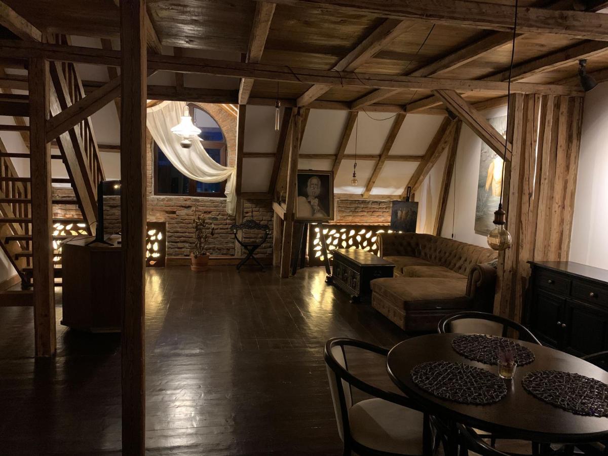 Gallery Loft بياترا نام المظهر الخارجي الصورة