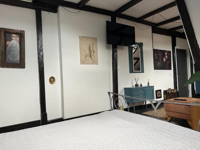Gallery Loft بياترا نام المظهر الخارجي الصورة