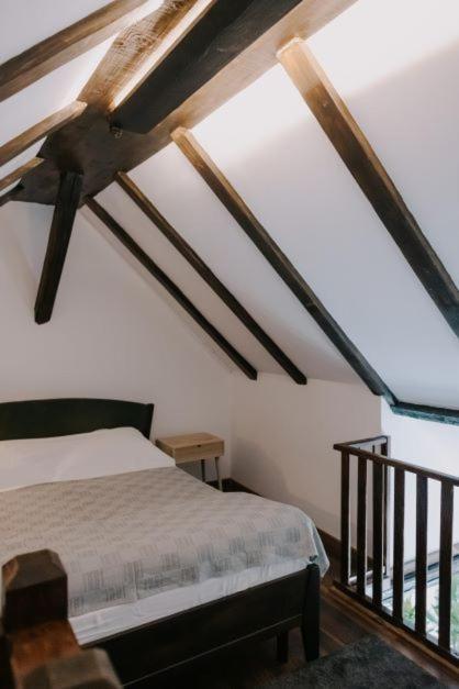 Gallery Loft بياترا نام المظهر الخارجي الصورة